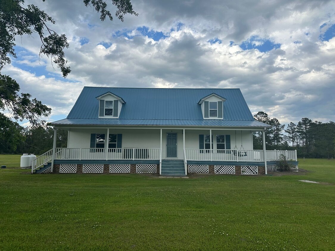 Primary Photo - Waterfront Home in Schooner Point