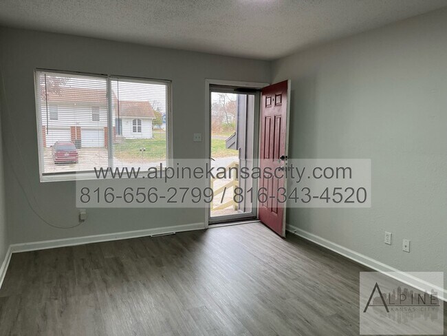 Foto del edificio - Updated Duplex, Fort Osage School District