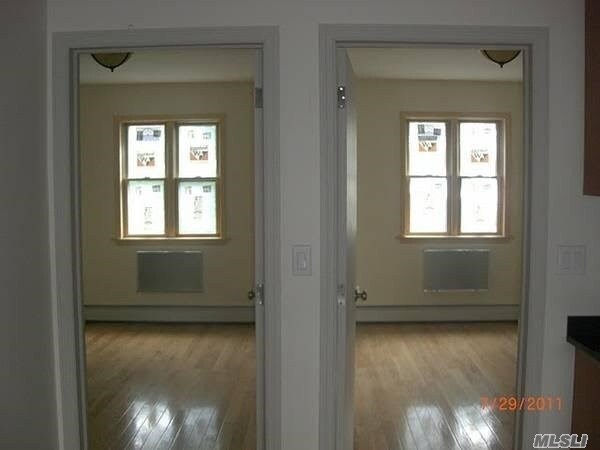 Primary Photo - 147-32 76th Rd