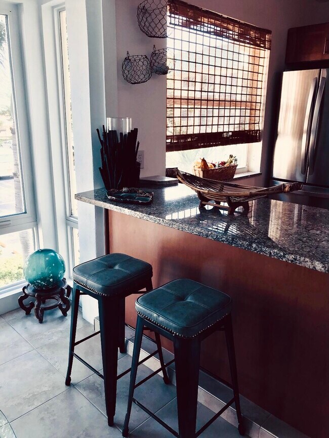 Foto del edificio - 32 Colonial Club Dr