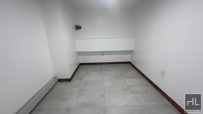 Building Photo - FRESHLY GUT RENOVATED 2 BEDROOM PLATTWOOD ...