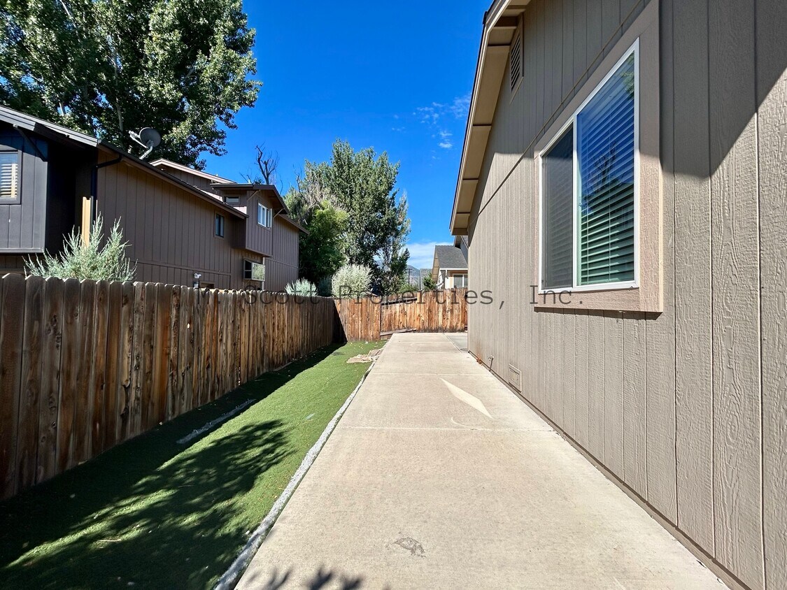 1040 Aspen Grove Cir, Minden, NV 89423 House Rental in Minden, NV