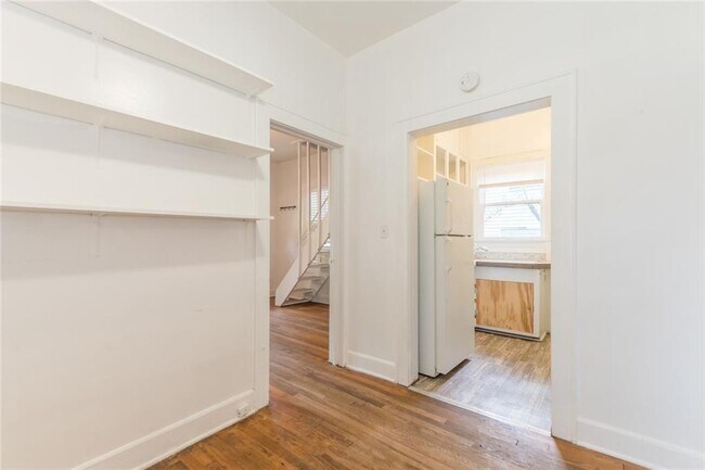 Foto del edificio - 607 E 38th St