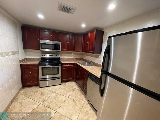 Photo - 4354 NW 9th Ave Apartment