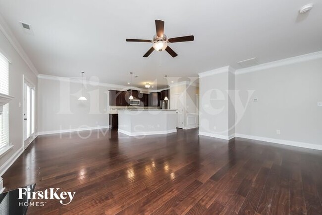 Building Photo - 189 Kilbourne Dr