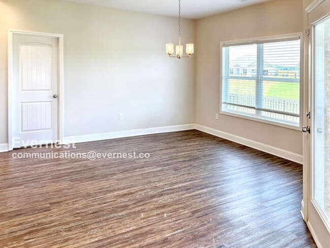 Building Photo - 109 Elaina Grey Ct