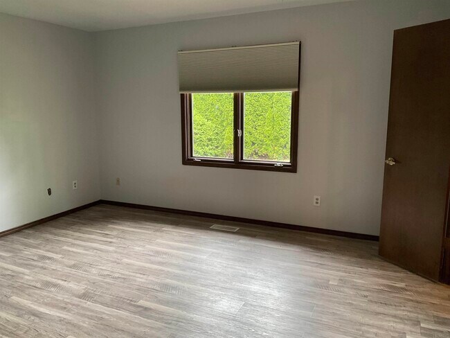 Building Photo - 3109 Winslow Pl