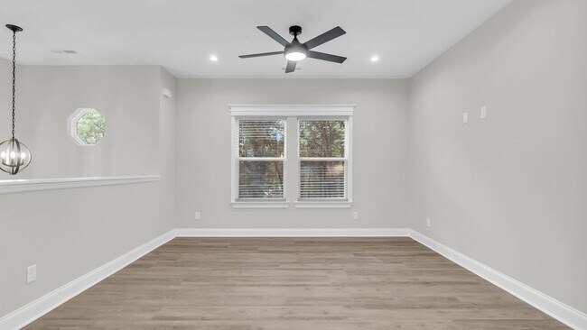 Foto del edificio - Brand new, 4 bedroom home!