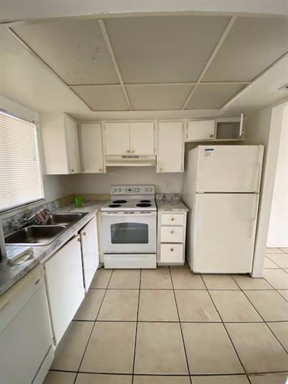 Building Photo - 2330 Maple Ave