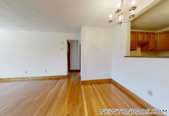 Building Photo - 272 Grove St