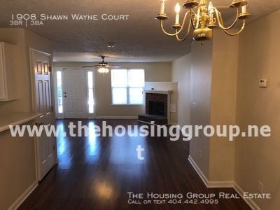 Building Photo - 3 BR Townhome - Cul De Sac location!!