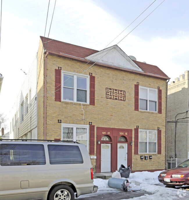 Building Photo - 164-18 77th Rd