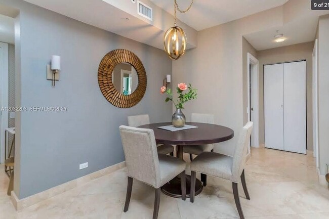 Photo - 888 Brickell Key Dr Apartment