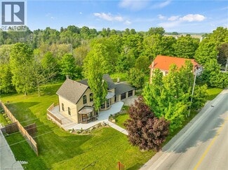 Building Photo - 16 Hillcrest St W