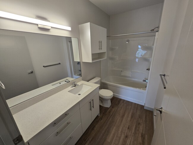 Building Photo - 1125 Pembina Hwy