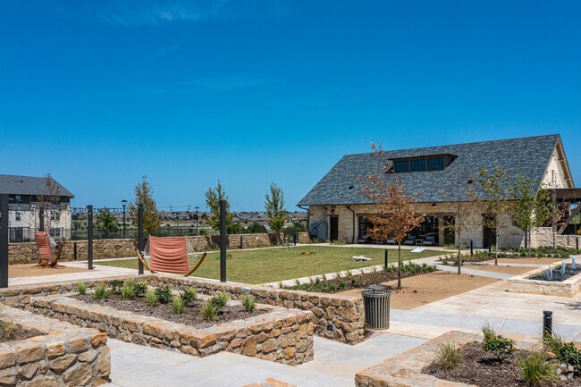Building Photo - Cortland Chisholm Trail