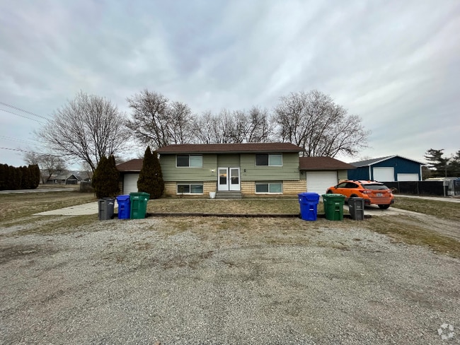 Building Photo - 4720 N Campbell Rd