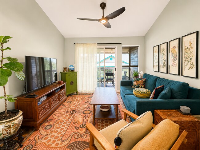 Foto del edificio - Furnished Pet Friendly 2/2 Central Location
