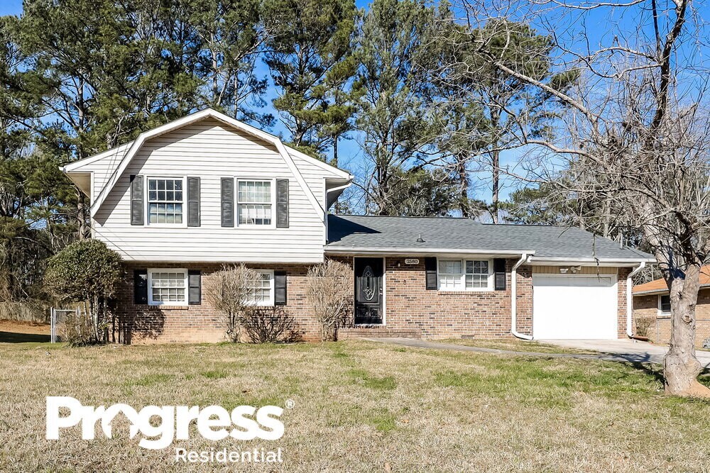 2580 Foxlair Trail, College Park, GA 30349 House for Rent in College