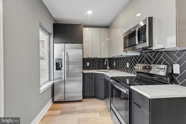 Foto del edificio - 1615 Poplar St