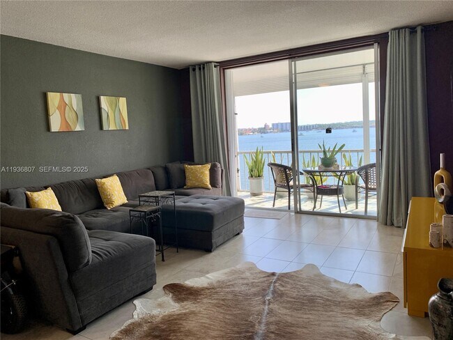 Foto del edificio - 3000 Marcos Dr