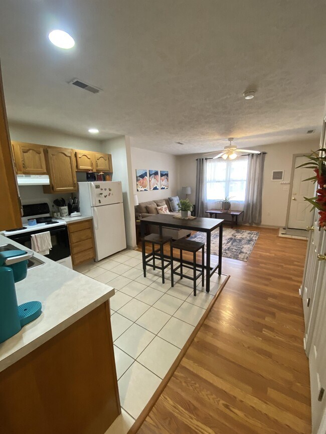 Foto del edificio - 1431 Saratoga Ave