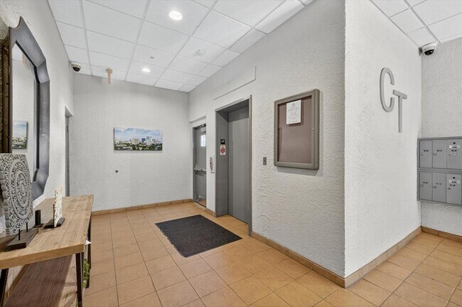 Foto del edificio - 316 8th St S