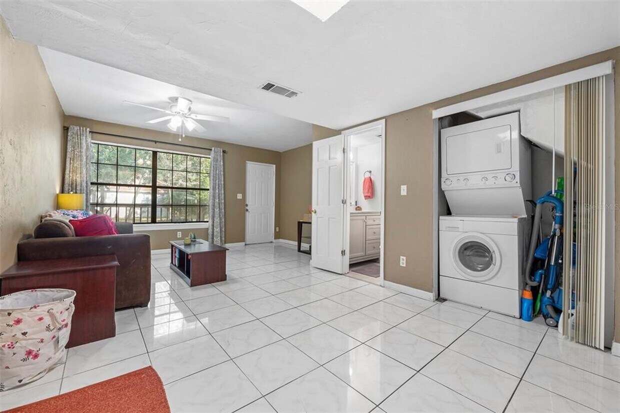 Primary Photo - Cresap Arms #430 - Pet-Friendly!