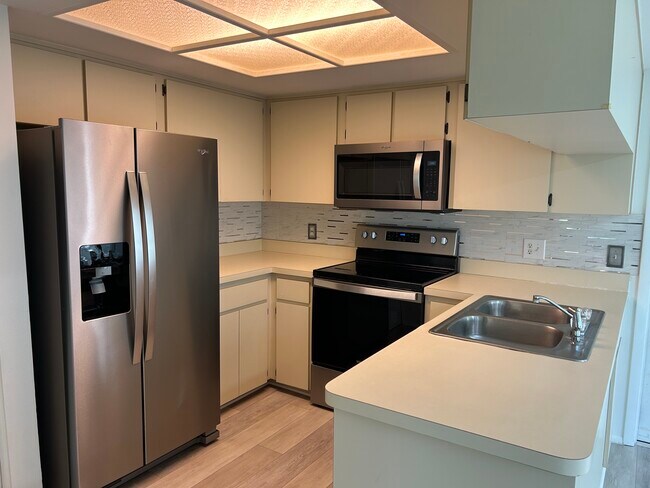 Foto del edificio - 6665 Water Oak Ct