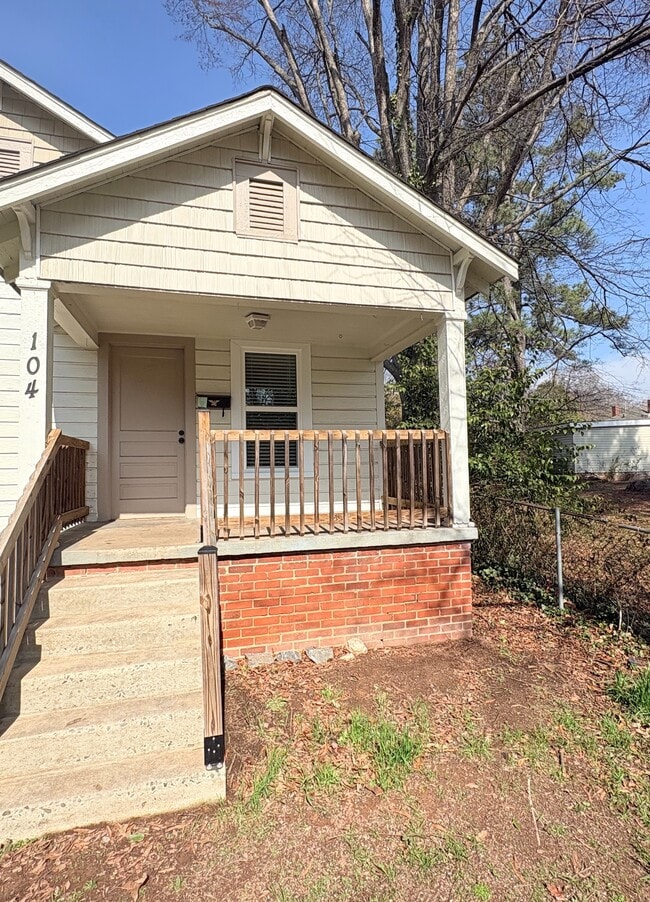 Photo - 104 Freeze Ave NW House