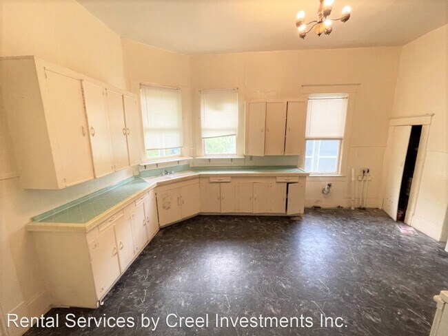 Building Photo - 3 br, 1 bath House - 1045 Long Avenue