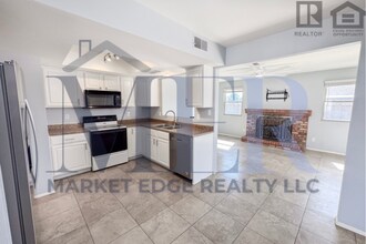 Building Photo - 10421 W Puget Ave