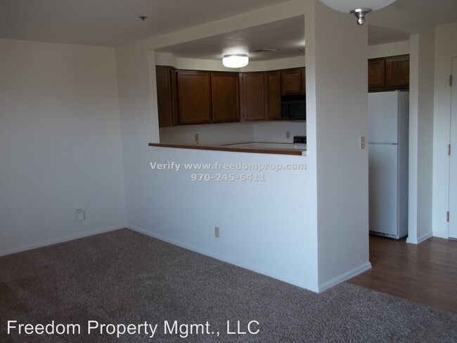 Building Photo - 1111 Horizon Dr