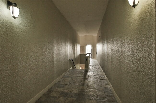 Building Photo - 2701 Helena St