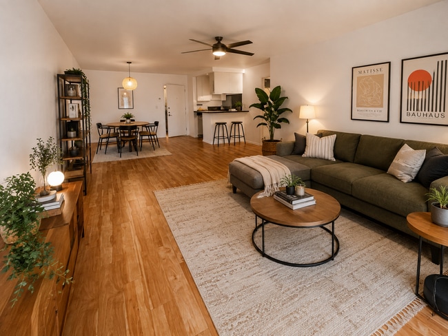 Foto del edificio - 7740 Redlands St