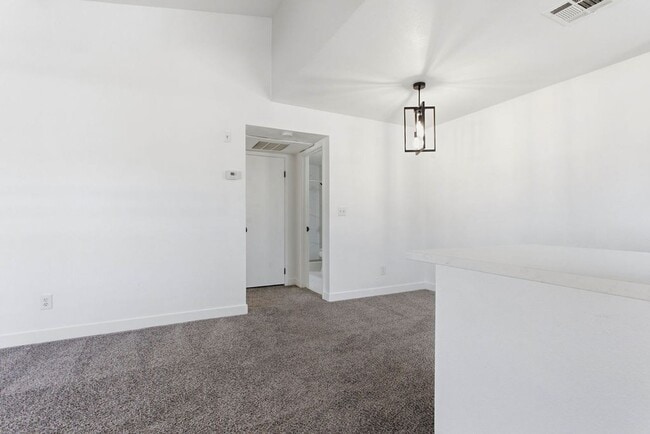 Building Photo - 5121 S Lindell Rd