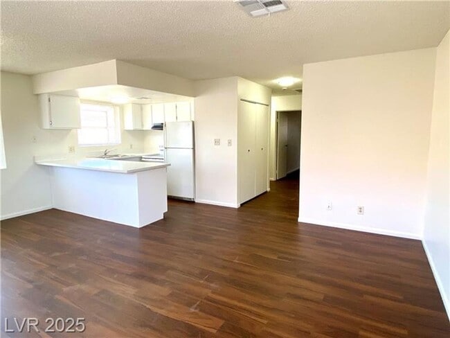 Building Photo - 5323 Mancos Ct
