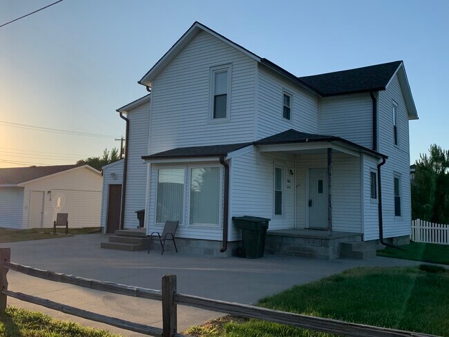 902 C Ave Kearney Ne 68847 Apartments Kearney Ne Apartments Com