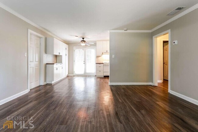 Foto del edificio - 3993 Forrest Ct