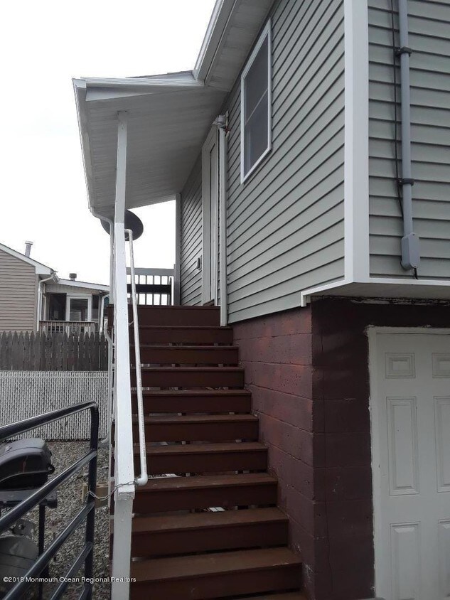 Primary Photo - 315 Franklin Ave