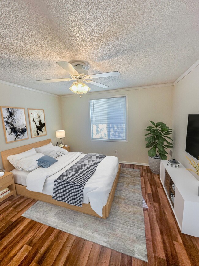 Relájese en acogedoras habitaciones que ofrecen mucho espacio de almacenamiento y luz natural, creando un refugio perfecto al final del día. - Beach Bluff Apartments