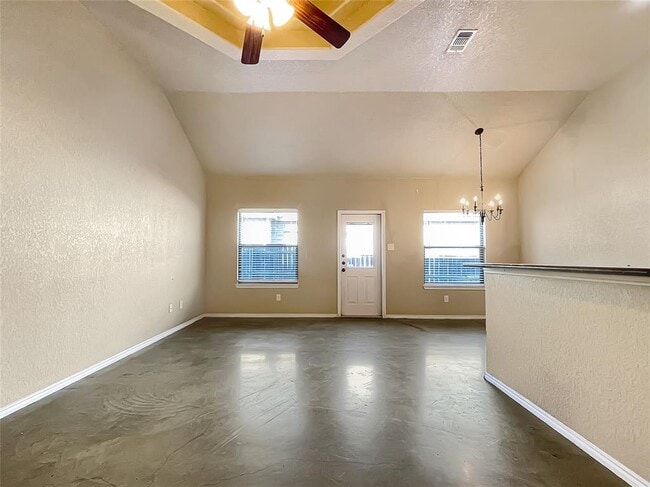 Building Photo - 256 Rosalie Dr