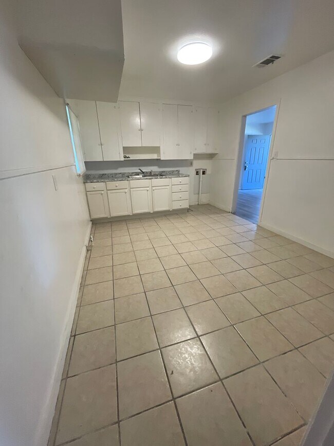 Foto del edificio - Spacious Sunset Acres Home