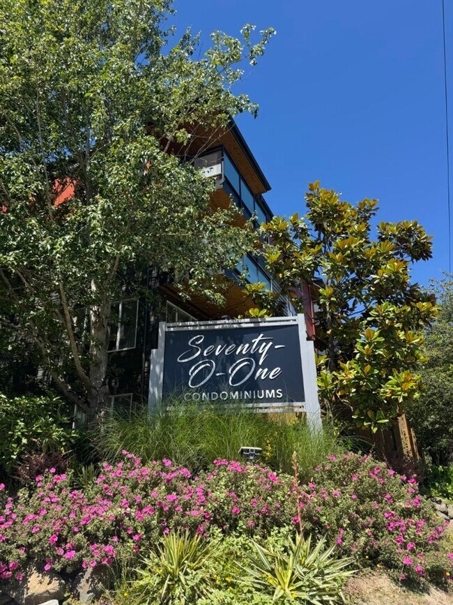 Foto del edificio - 2Bd/2Ba Seattle Condo