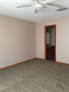 Foto del edificio - 5001 N Park Rd