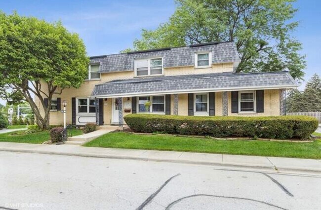 Building Photo - 7530 Country Ln