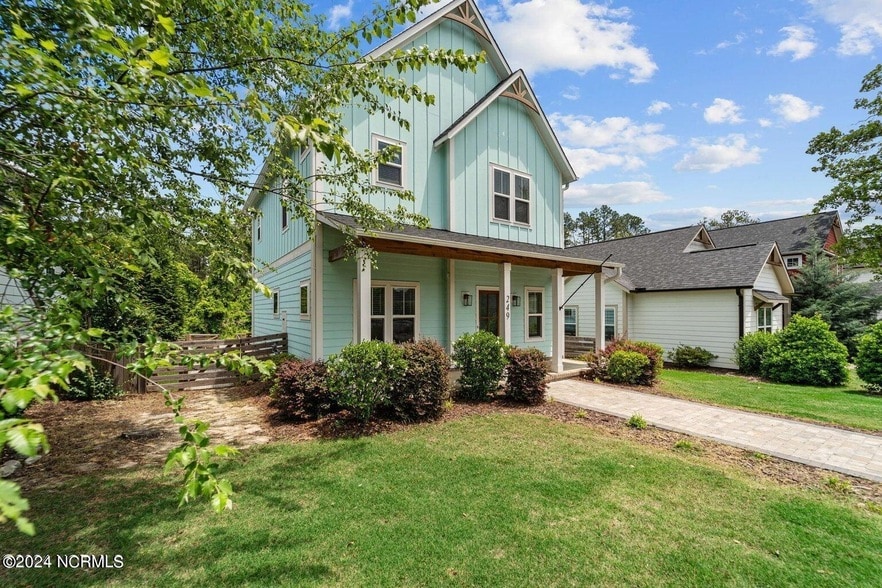 Primary Photo - 249 Springwood Way