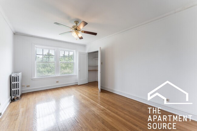 Foto del edificio - 4506 N Ashland Ave