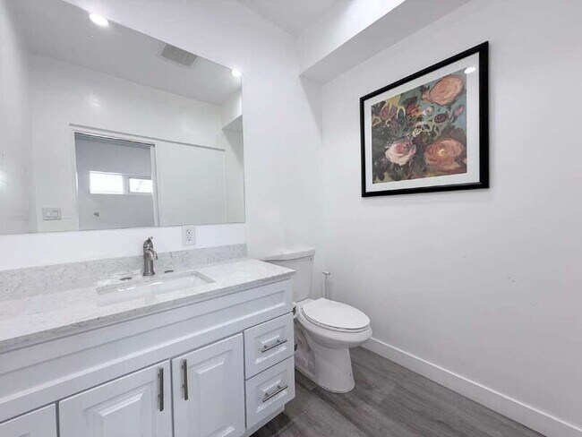 Foto del edificio - 1258 Leighton Ave