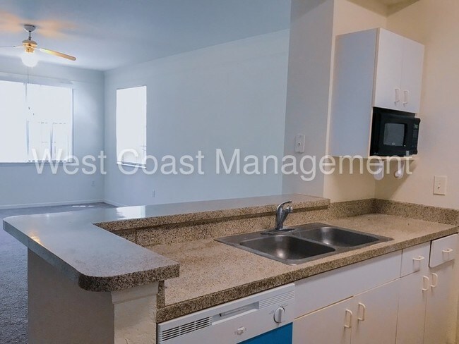 Building Photo - 17110 Carrington Park Dr